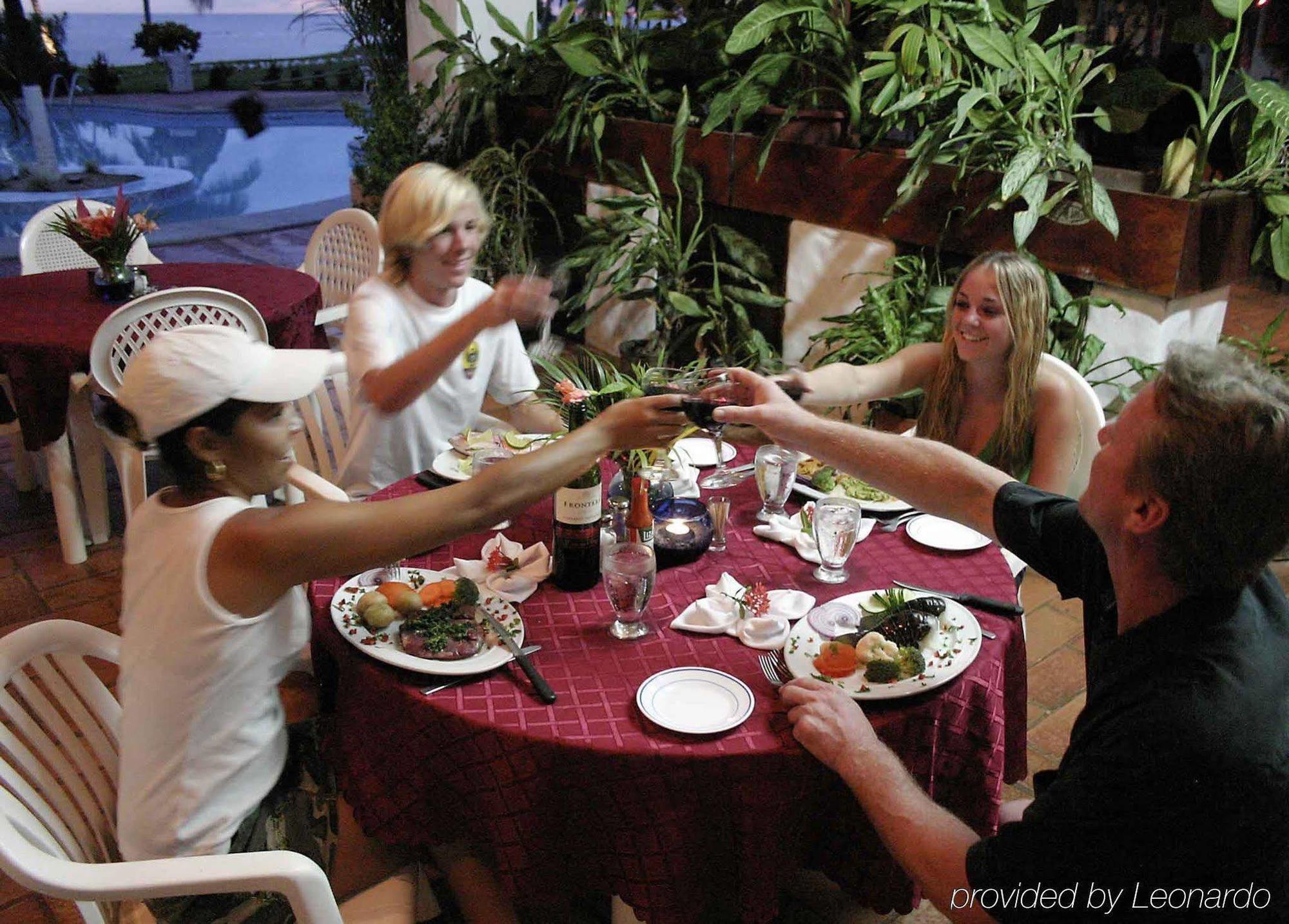 Hotel Iguanazul Playa Junquillal ร้านอาหาร รูปภาพ